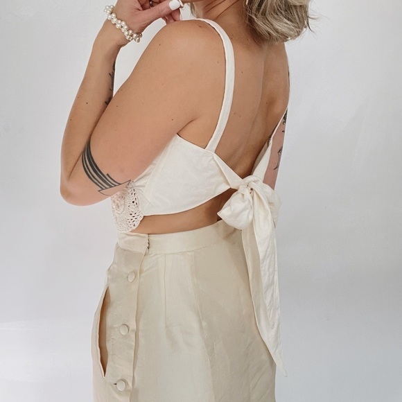 VINTAGE | Ivory Taffeta Satin Pencil Button Down Split Side High Rise MIDI Skirt - Picture 5 of 10